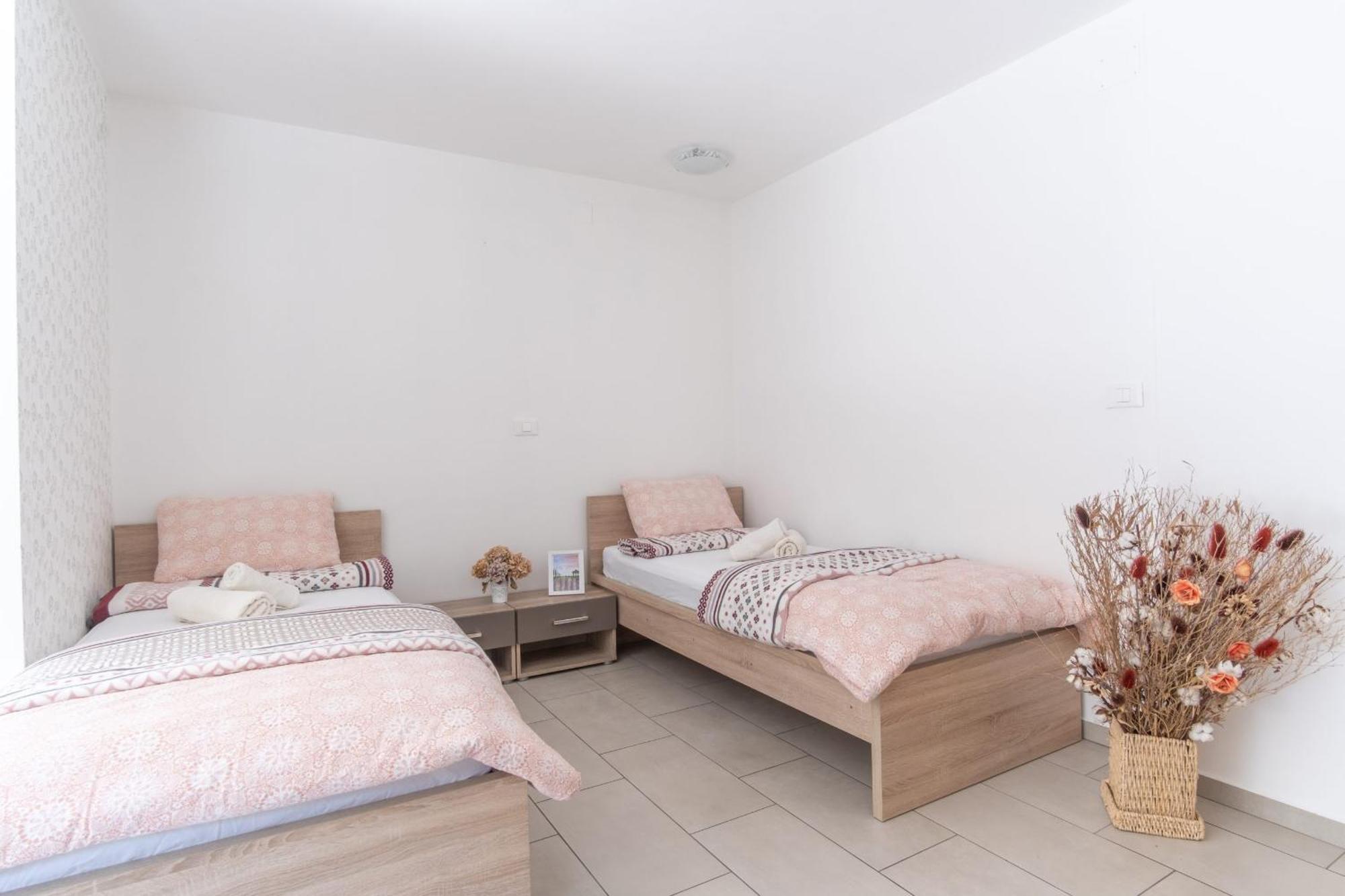 Guest House Rosi Tolmin Buitenkant foto