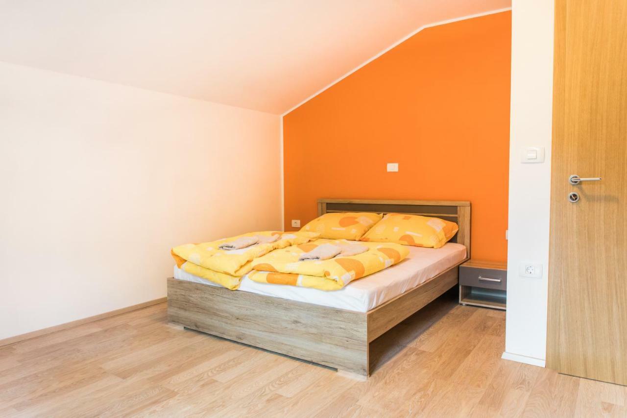 Guest House Rosi Tolmin Buitenkant foto