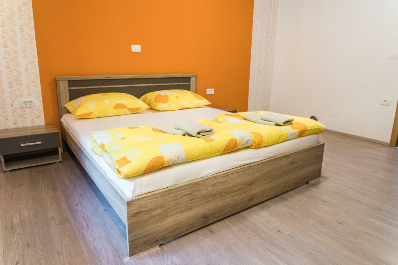 Guest House Rosi Tolmin Buitenkant foto